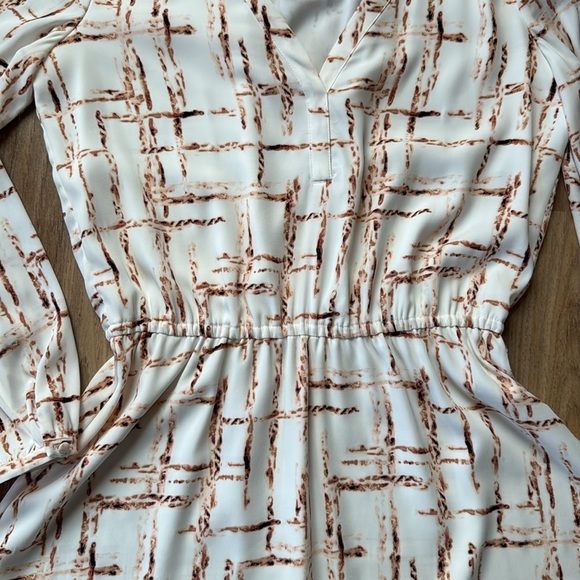 Dress from White House Black Market Ladies Size 4 - Picture 3 of 4